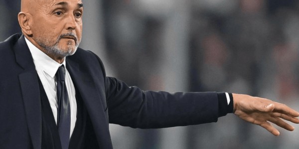 戴维错失绝杀，意甲6亿豪强掉链子：欧冠4场不胜太耻辱