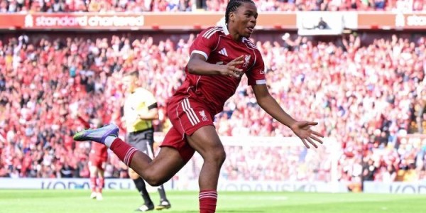 天赋溢出！16岁恩古莫哈季前5场3球&amp;amp;2次一条龙，利物浦从蓝军抢人